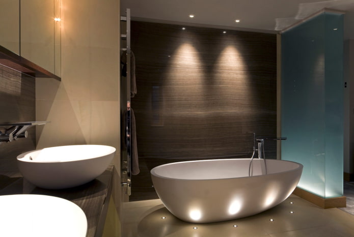 iluminación del suelo en el interior del baño