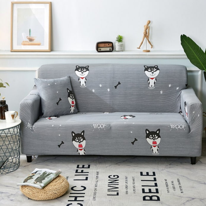 Colcha para sofá en el interior de una habitación infantil