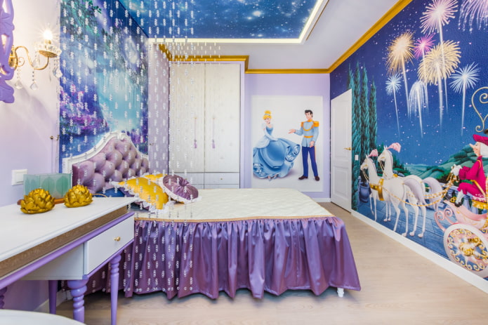 cama con colcha y cenefa en el dormitorio