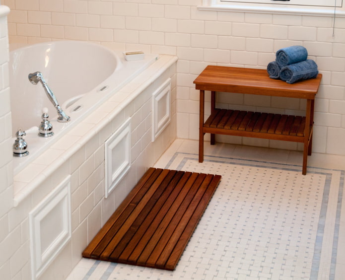 suelos de madera en el baño