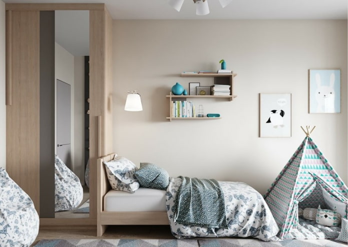 Estantes sobre la cama en el interior de la habitación infantil