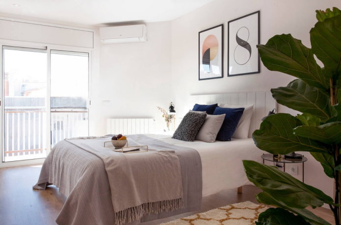pósteres sobre la cama