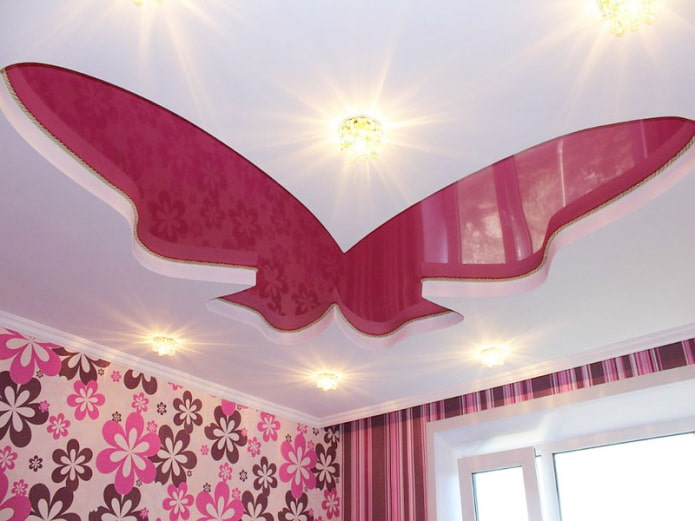 Diseño de techo con forma de mariposa para habitación infantil