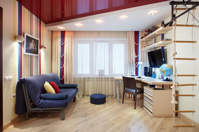 Estructura de techo de dos niveles en una habitación infantil