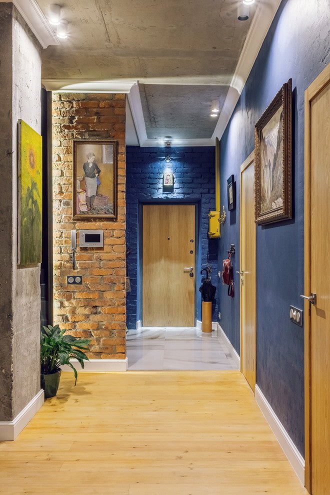 Decoración de pasillo de estilo industrial