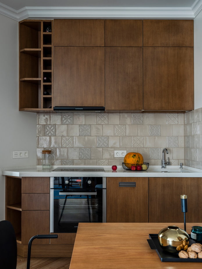 cocina pequeña de madera