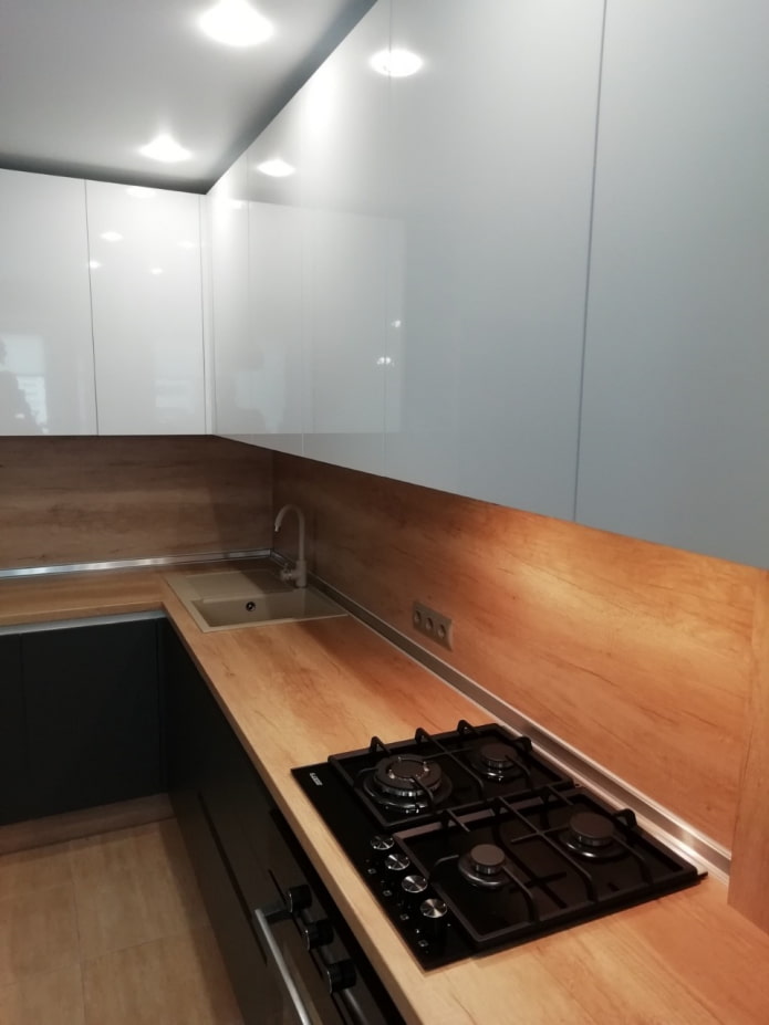 lugar de trabajo en una cocina esquinera