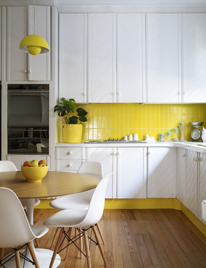 Azulejo amarillo
