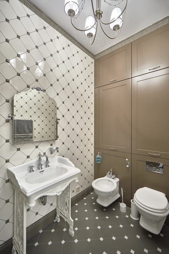 Disposición de azulejos en el interior del baño
