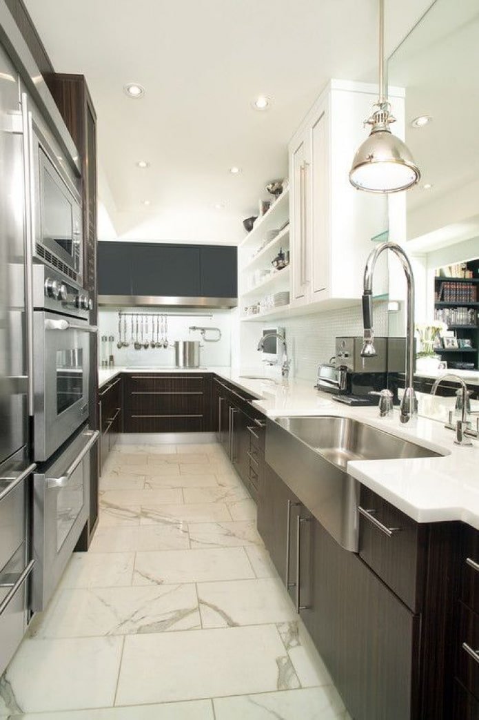 cocina alargada en forma de U
