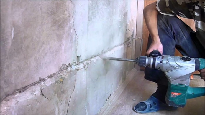 Máquina para hacer ranuras con un taladro percutor
