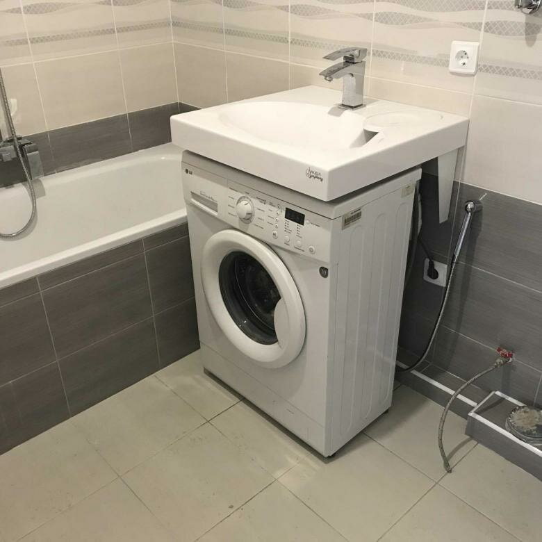 Conectar una lavadora en el baño