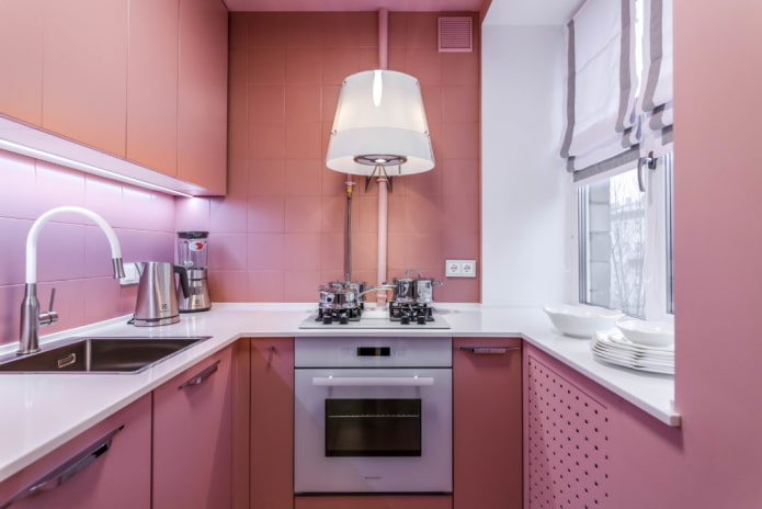 Decoración de cocina en tonos rosados