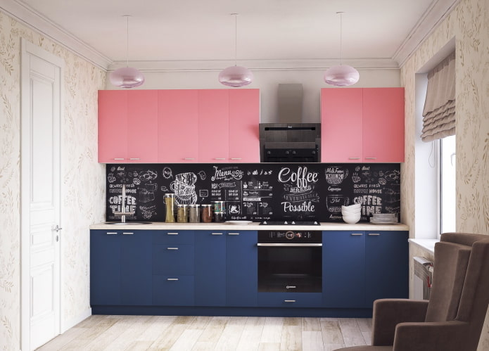 interior de cocina en tonos rosas y azules