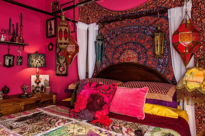 dormitorio rosa de estilo boho