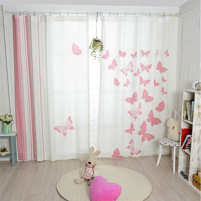 mariposas en cortinas