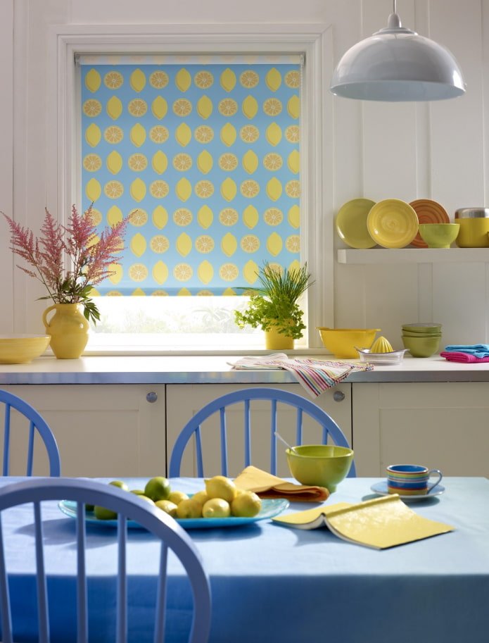 cortina con imagen de fruta
