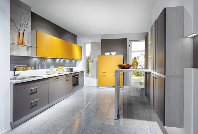 Juego de cocina gris y amarillo
