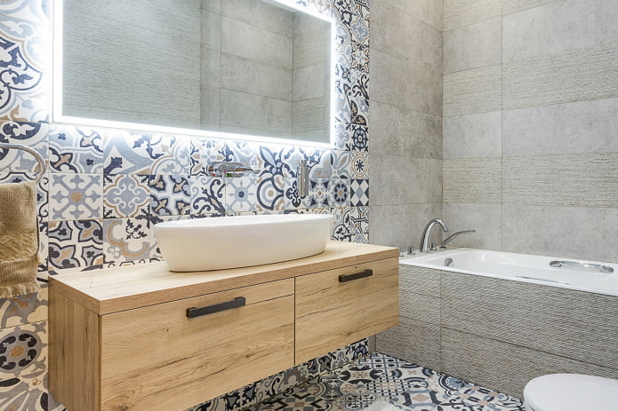 decoración de baño en tonos grises