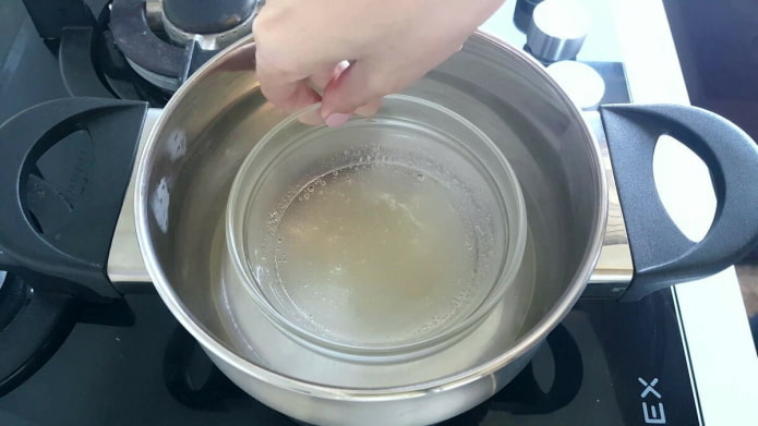 Gelatina al baño maría