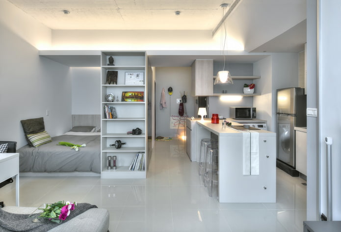 armario como tabique en el interior de la cocina-dormitorio