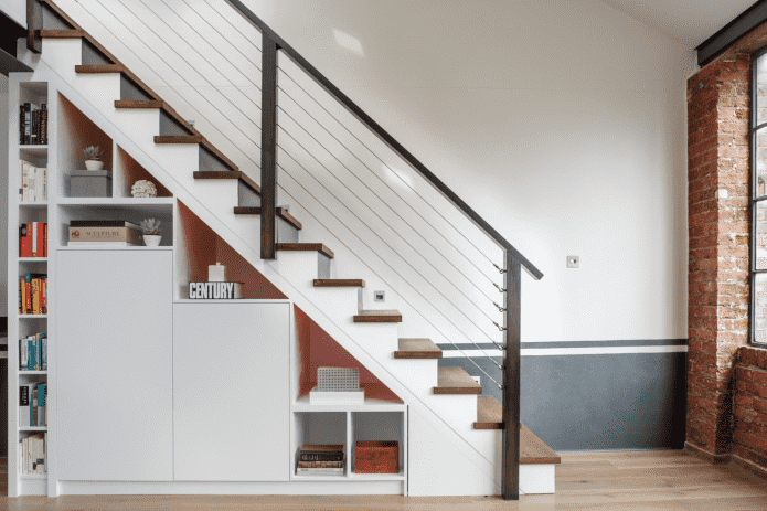 mueble combinado bajo la escalera
