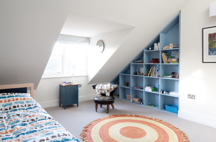 Armario en el interior de la habitación infantil