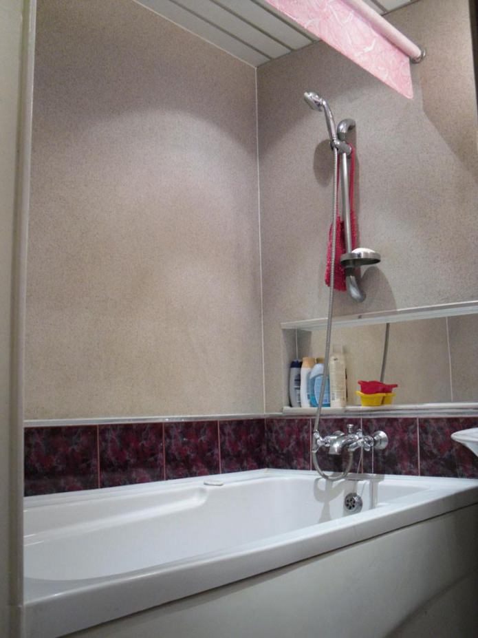 persiana enrollable para el baño