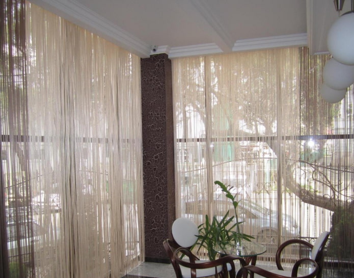 cortinas de hilo en la logia