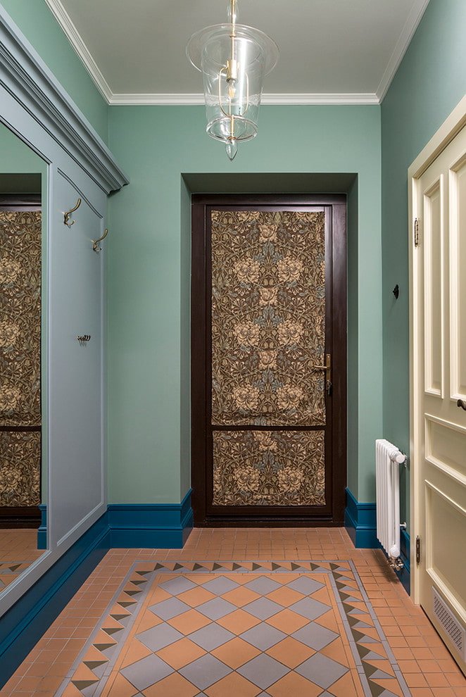 cortinas en la puerta del pasillo