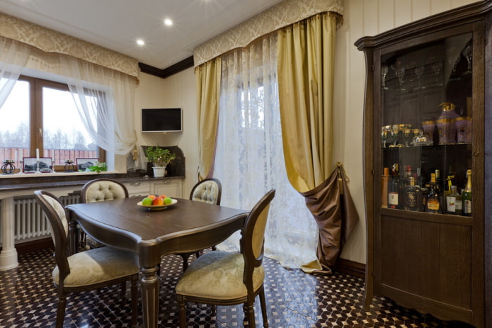 lambrequines combinados con cortinas y tul