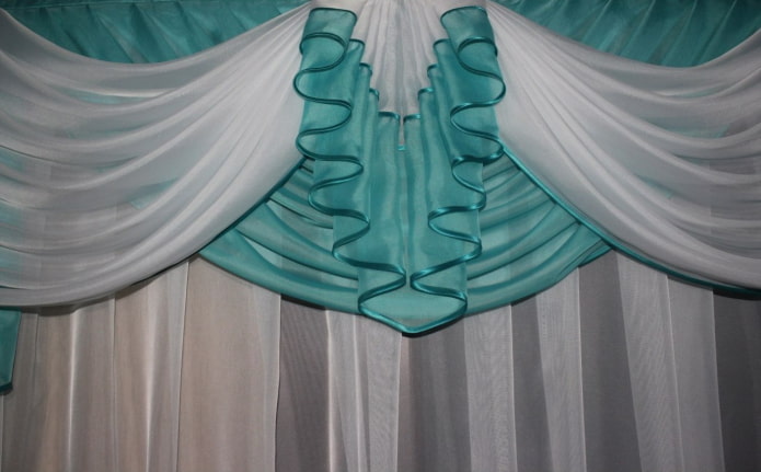 lambrequín de organza