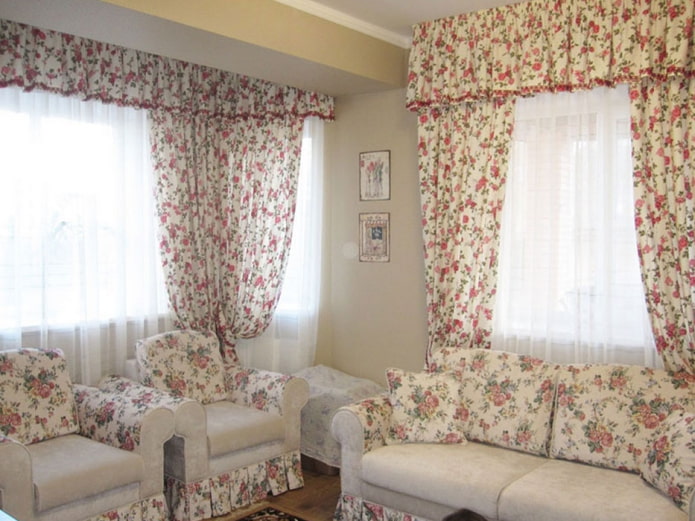 cortinas con lambrequines de estilo provenzal