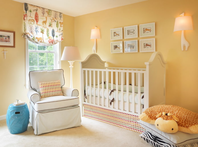 cortinas con dibujos infantiles en el interior
