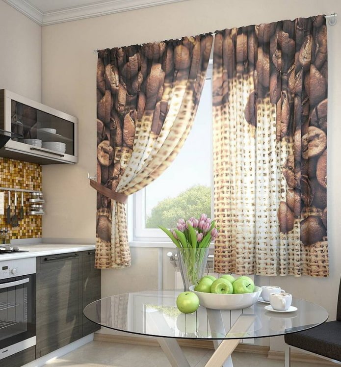 cortinas con granos de café en la cocina