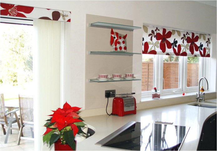 cortinas con flores en la cocina Interior