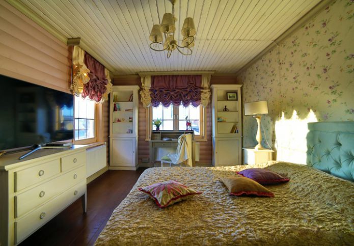 Cortinas francesas en el dormitorio