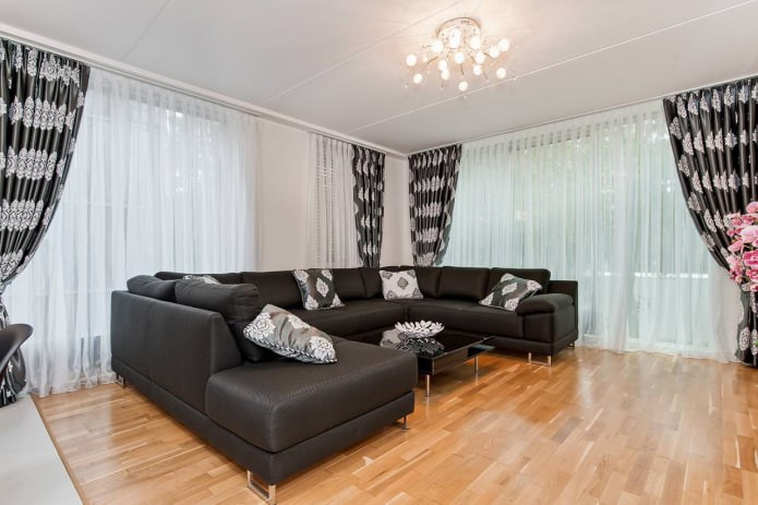 Cortinas blancas y negras para la sala