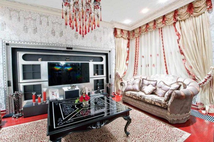 Cortinas de estilo clásico con lambrequín para el salón