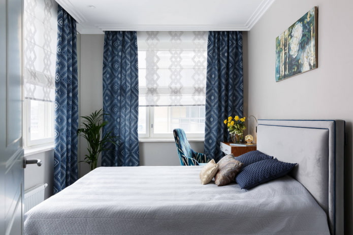 cortinas oscuras con estampado