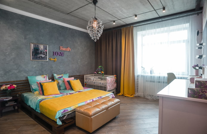 cortinas con cordón en un dormitorio tipo loft