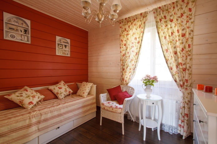 Dormitorio en estilo provenzal en el interior de la casa