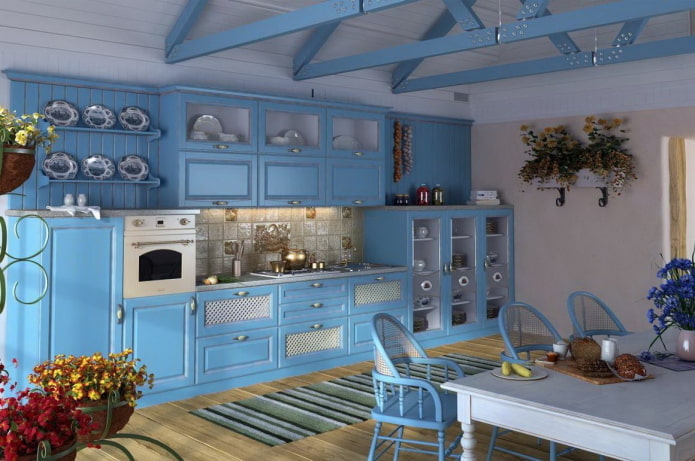 cocina en tonos azules al estilo provenzal