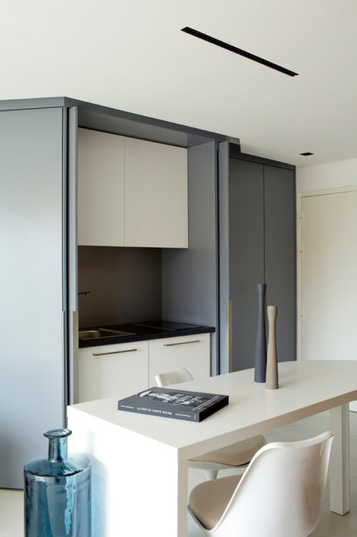 cocina tras puertas correderas