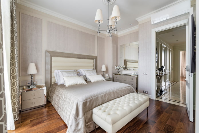 acabado en el interior de un dormitorio beige