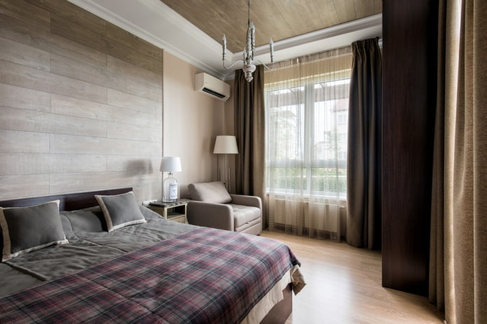 acabado en el interior de un dormitorio marrón