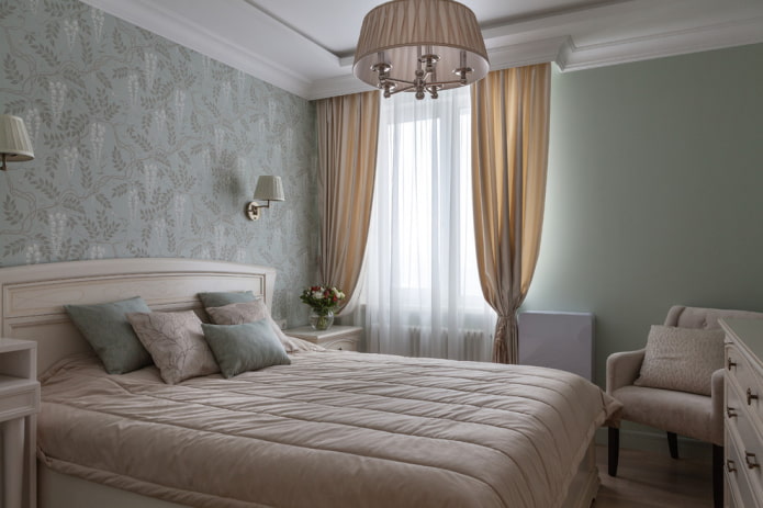 Interior de dormitorio en gris y beige