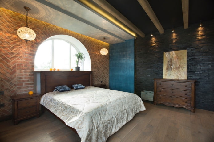 Decoración del techo en el dormitorio de estilo industrial