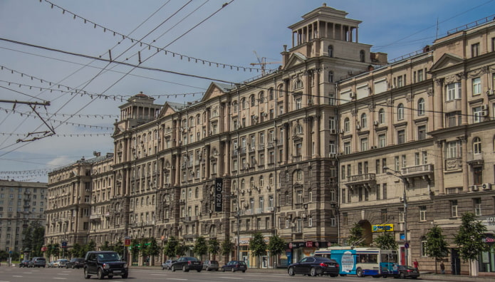 elite stalinist house