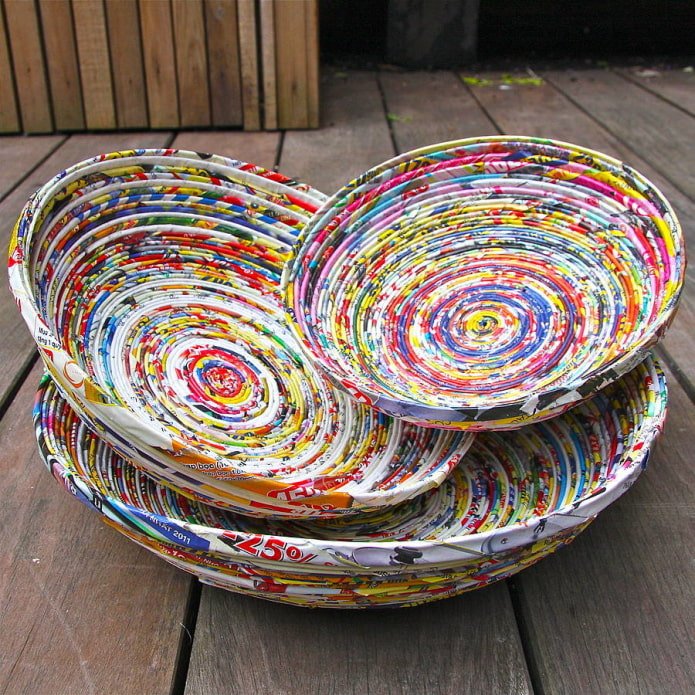 paneras hechas de tubos de revista